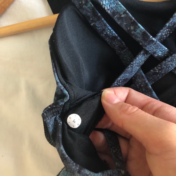 lululemon Energy Bra (Nulux) - Picture 8 of 8